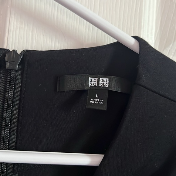 Black long sleeve Uniqlo dress - Picture 3 of 4